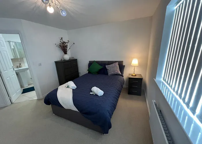 Spacious Modern 4Bd House
