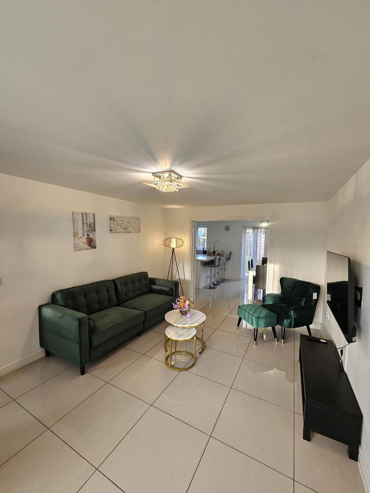 Apartment Spacious Modern 4bd House Kingston upon Hull