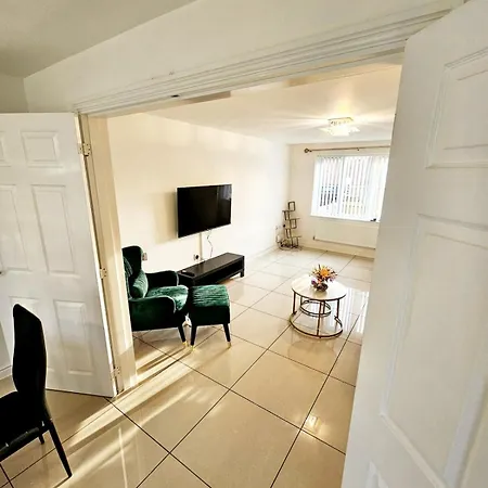 Spacious Modern 4Bd House Kingston upon Hull Exterior photo