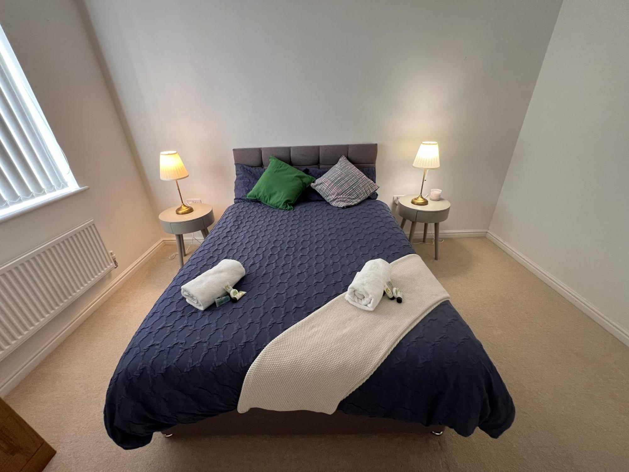 Spacious Modern 4bd House Apartamento Kingston upon Hull