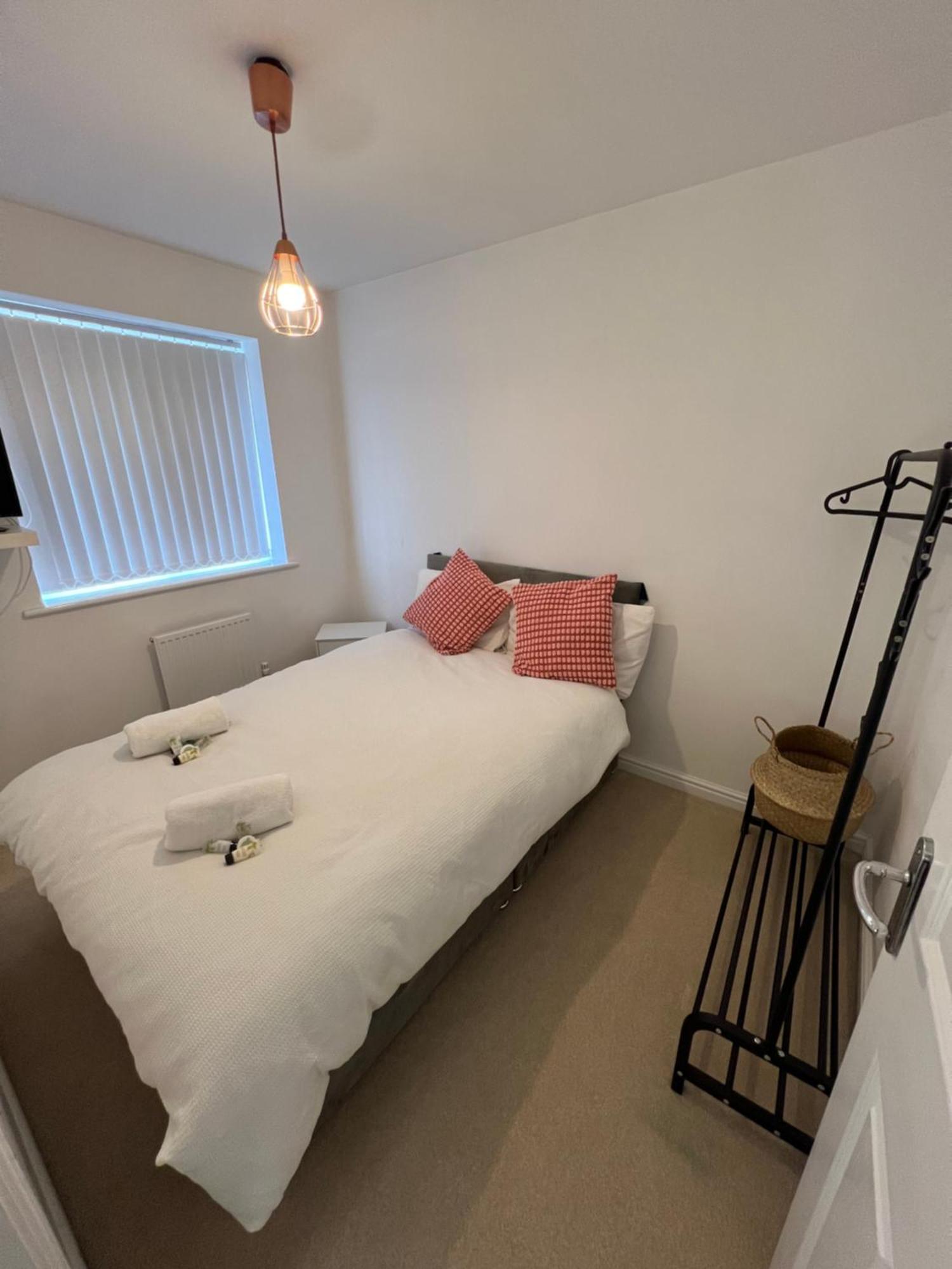 Apartamento Spacious Modern 4bd House Kingston upon Hull
